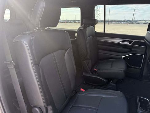 New 2026 Jeep Grand Wagoneer L Limited image 19