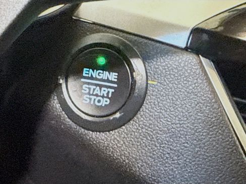 Used 2020 Ford Escape SEL image 21