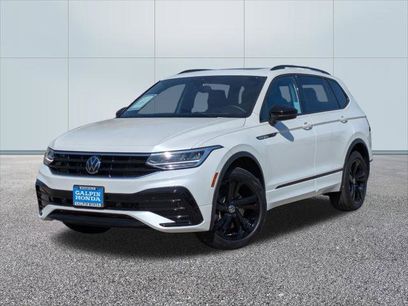 Used 2023 Volkswagen Tiguan SE R-Line