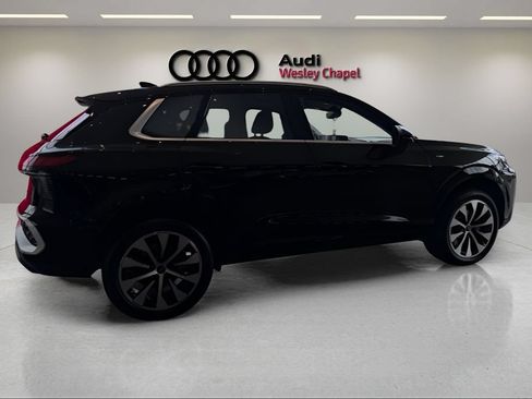 New 2026 Audi Q3 quattro 2.0T AWD/4WD image 4
