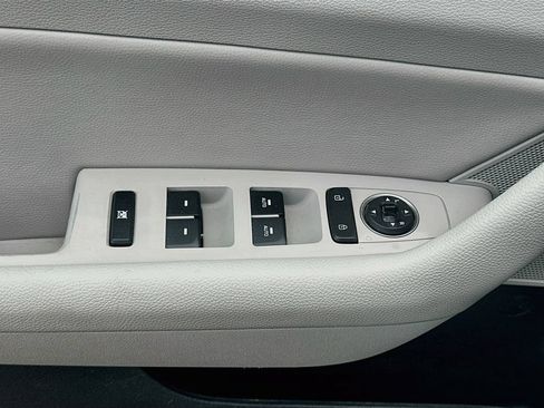 Used 2019 Hyundai Sonata SEL FWD image 17