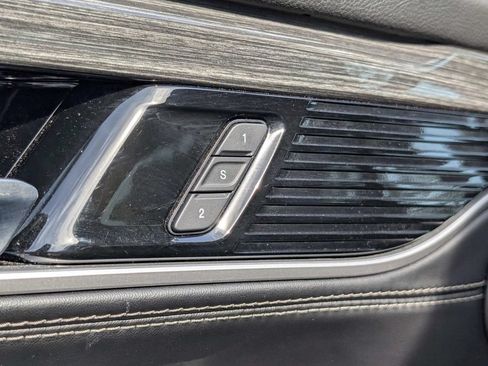 Used 2022 Jeep Wagoneer Series III w/ Convenience Group I AWD/4WD image 18