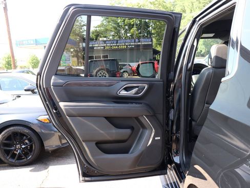 Used 2024 Chevrolet Tahoe LT AWD/4WD image 30