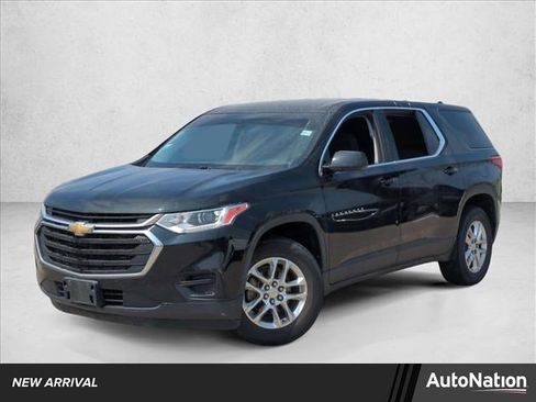 Used 2018 Chevrolet Traverse LS image 1