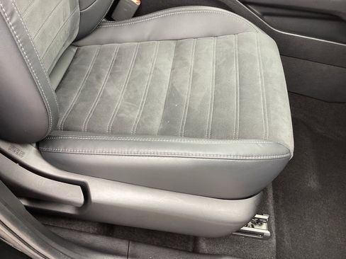 Used 2023 Mitsubishi Outlander SE image 20