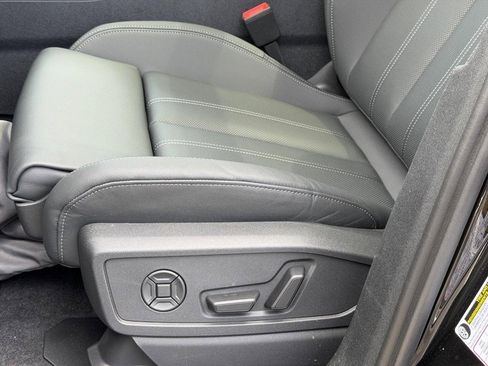 New 2026 Audi Q5 Premium Plus image 18