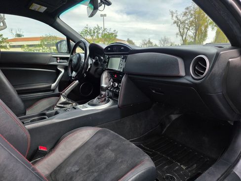 Used 2017 Subaru BRZ Limited RWD image 13