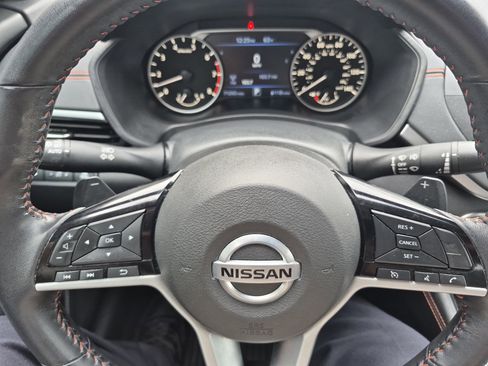 Used 2021 Nissan Altima 2.5 SR w/ SR Premium Package image 25