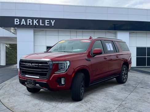 Certified 2023 GMC Yukon XL AT4 w/ AT4 Premium Package AWD/4WD image 7