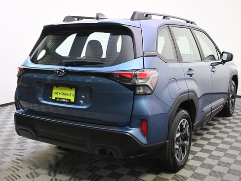 Used 2025 Subaru Forester AWD/4WD image 6