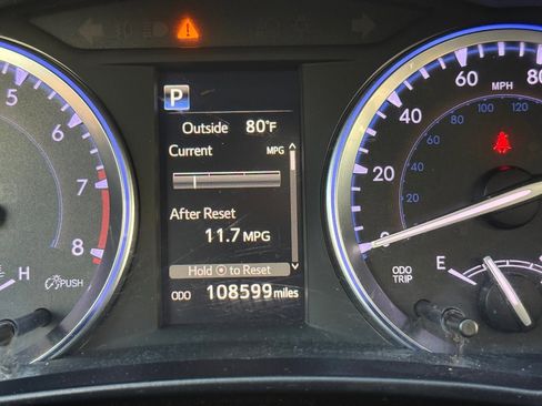 Used 2019 Toyota Highlander XLE FWD image 29