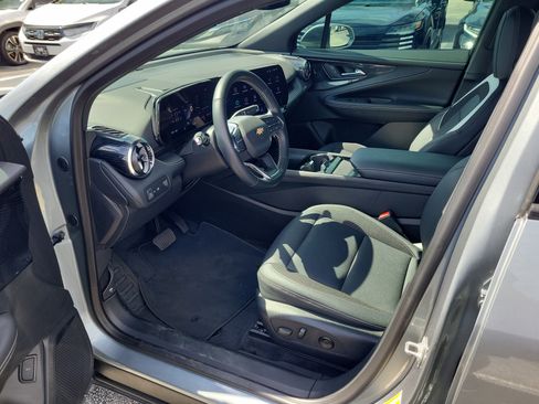 Used 2024 Chevrolet Blazer EV LT AWD/4WD image 18