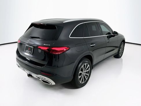 Used 2024 Mercedes-Benz GLC 300 4MATIC image 8