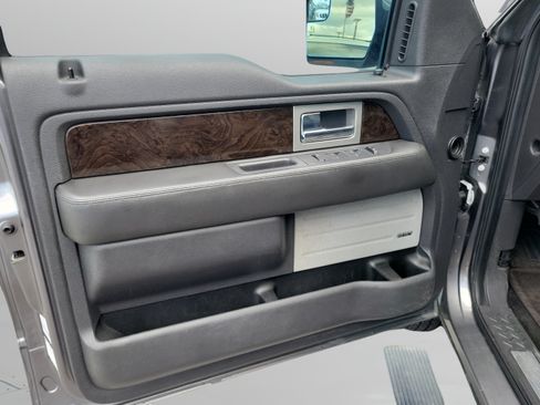 Used 2013 Ford F150 Platinum AWD/4WD image 14
