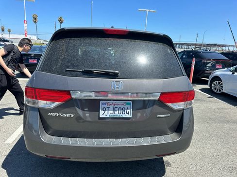 Used 2016 Honda Odyssey SE image 5
