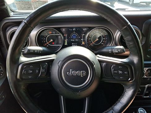 Used 2021 Jeep Wrangler Unlimited Sport AWD/4WD image 17