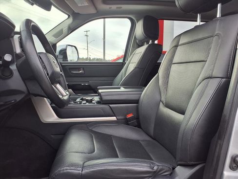 Used 2023 Toyota Tundra Limited image 6