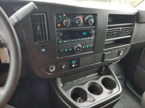 Used 2024 Chevrolet Express 2500 w/ Driver Convenience Package image 13