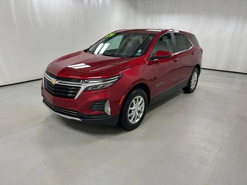 Used 2024 Chevrolet Equinox LT w/ LPO, Floor Liner Package AWD/4WD image 2