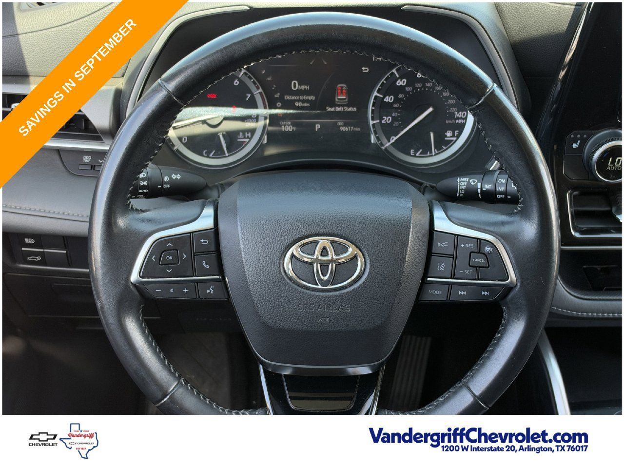 Used 2021 Toyota Highlander XLE FWD image 12