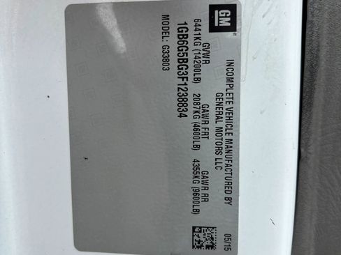 Used 2015 Chevrolet Express 4500 w/ Shuttle Bus Package image 38