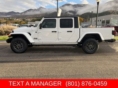 New 2025 Jeep Gladiator Sport AWD/4WD image 7