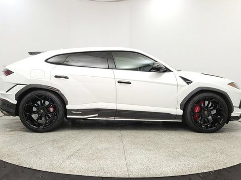 Used 2023 Lamborghini Urus Performante AWD/4WD image 6
