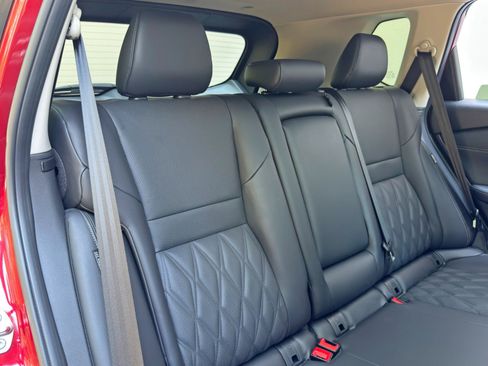 Used 2024 Nissan Rogue Platinum FWD image 35