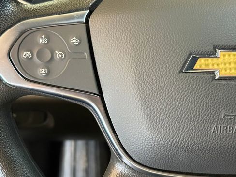 Used 2023 Chevrolet Traverse LS AWD/4WD image 11