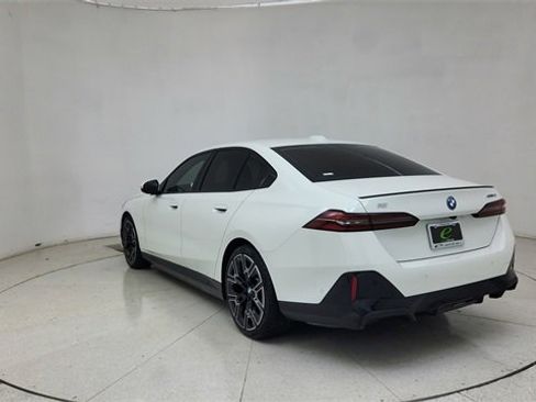 Used 2025 BMW i5 eDrive40i w/ M Sport Package image 65