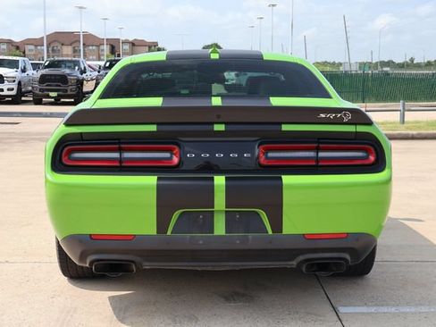 Used 2017 Dodge Challenger SRT Hellcat RWD image 5