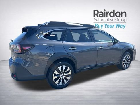 Used 2024 Subaru Outback Touring AWD/4WD image 7