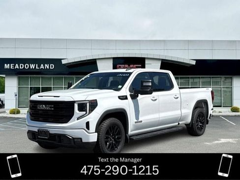 Used 2022 GMC Sierra 1500 Elevation w/ LPO, Elevation Black Package AWD/4WD image 1