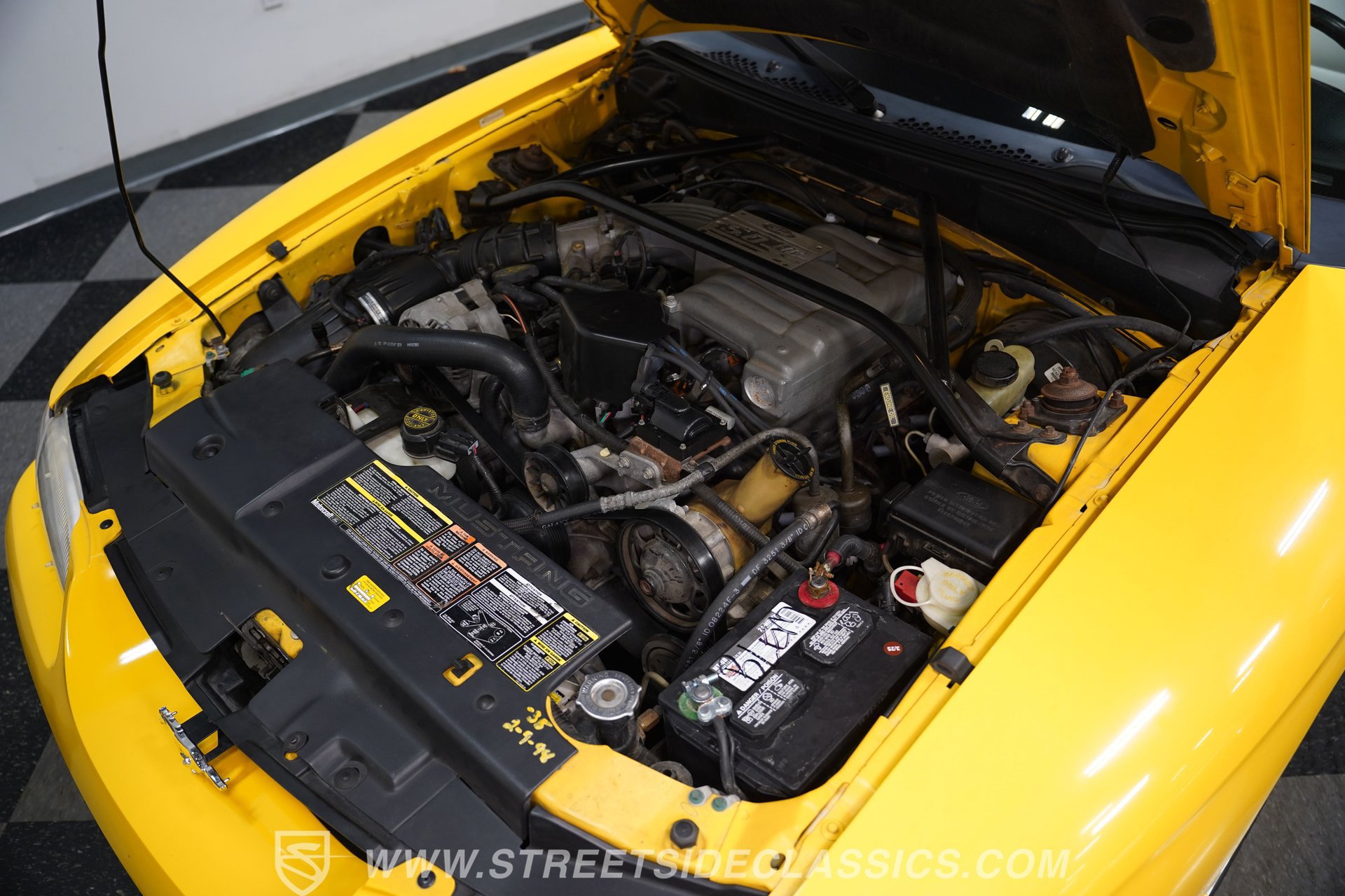 Used 1995 Ford Mustang GT RWD image 30