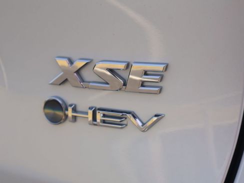 Certified 2025 Toyota RAV4 XSE AWD/4WD image 27