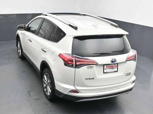 Used 2016 Toyota RAV4 Limited image 32