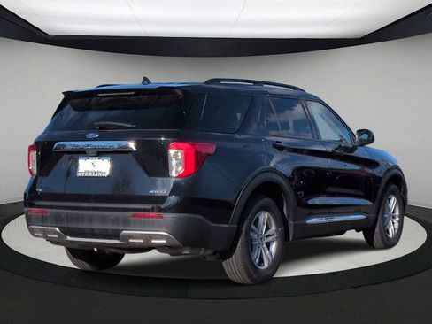 Used 2023 Ford Explorer XLT w/ Equipment Group 202A image 8