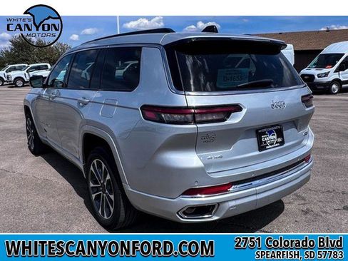 Used 2024 Jeep Grand Cherokee L Overland AWD/4WD image 3