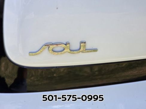 Used 2017 Kia Soul + w/ Designer's Package FWD image 7