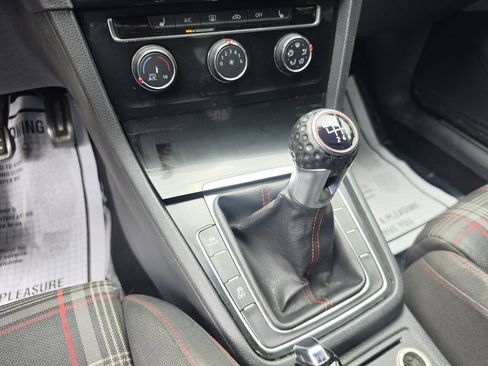 Used 2016 Volkswagen GTI S FWD image 59