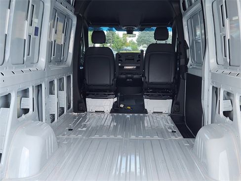 New 2025 Mercedes-Benz Sprinter 2500 image 13
