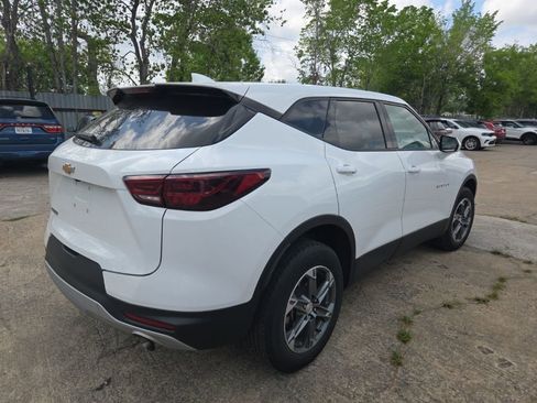 Used 2025 Chevrolet Blazer LT image 11