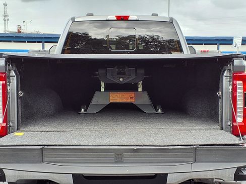 Used 2024 Ford F350 Lariat w/ Lariat Ultimate Package image 7