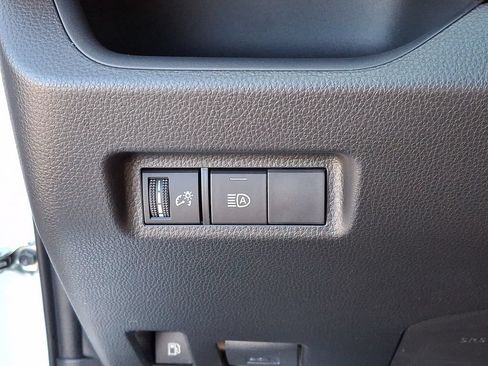 Certified 2023 Toyota RAV4 LE AWD/4WD image 28