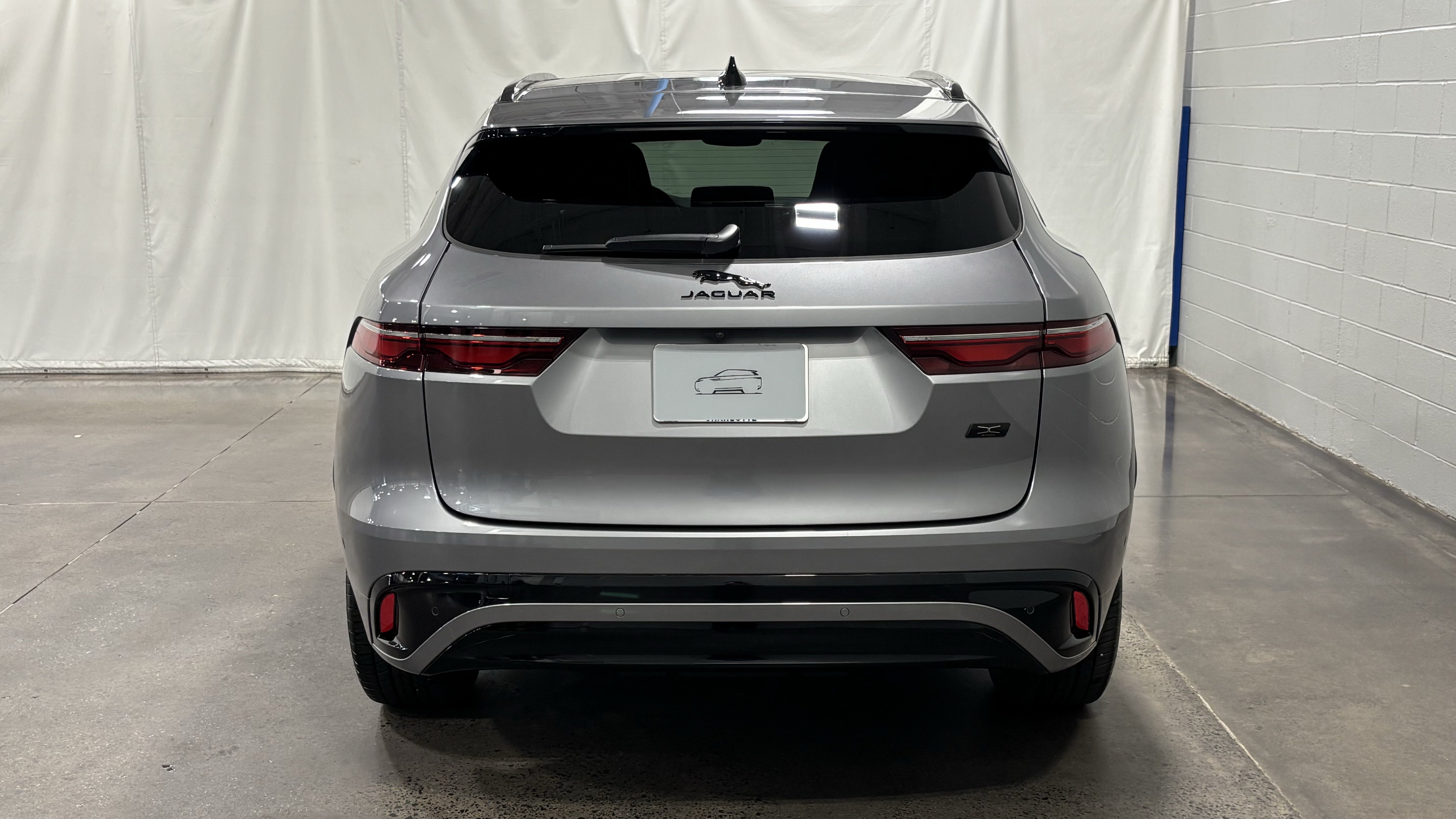 New 2026 Jaguar F-PACE R-Dynamic S AWD/4WD image 8