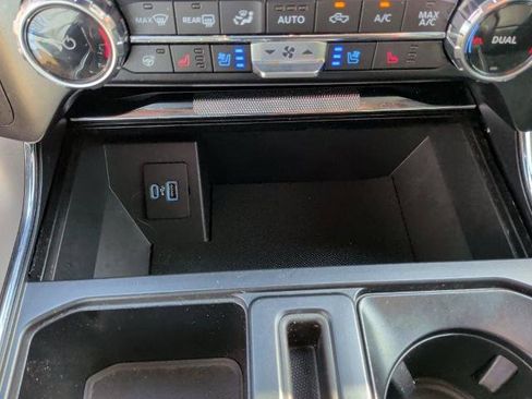 Certified 2024 Ford F150 Lariat w/ FX4 Off-Road Package AWD/4WD image 32