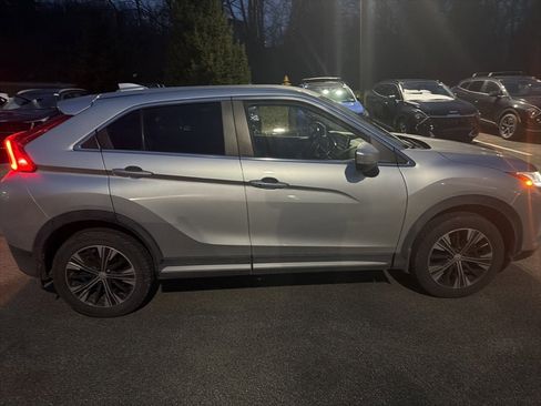 Used 2019 Mitsubishi Eclipse Cross SEL image 5