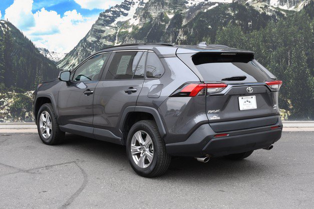 Used 2023 Toyota RAV4 XLE w/ Convenience Package AWD/4WD image 9