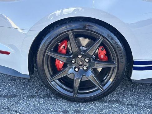 Used 2022 Ford Mustang Shelby GT500 w/ Carbon Fiber Track Pack image 17