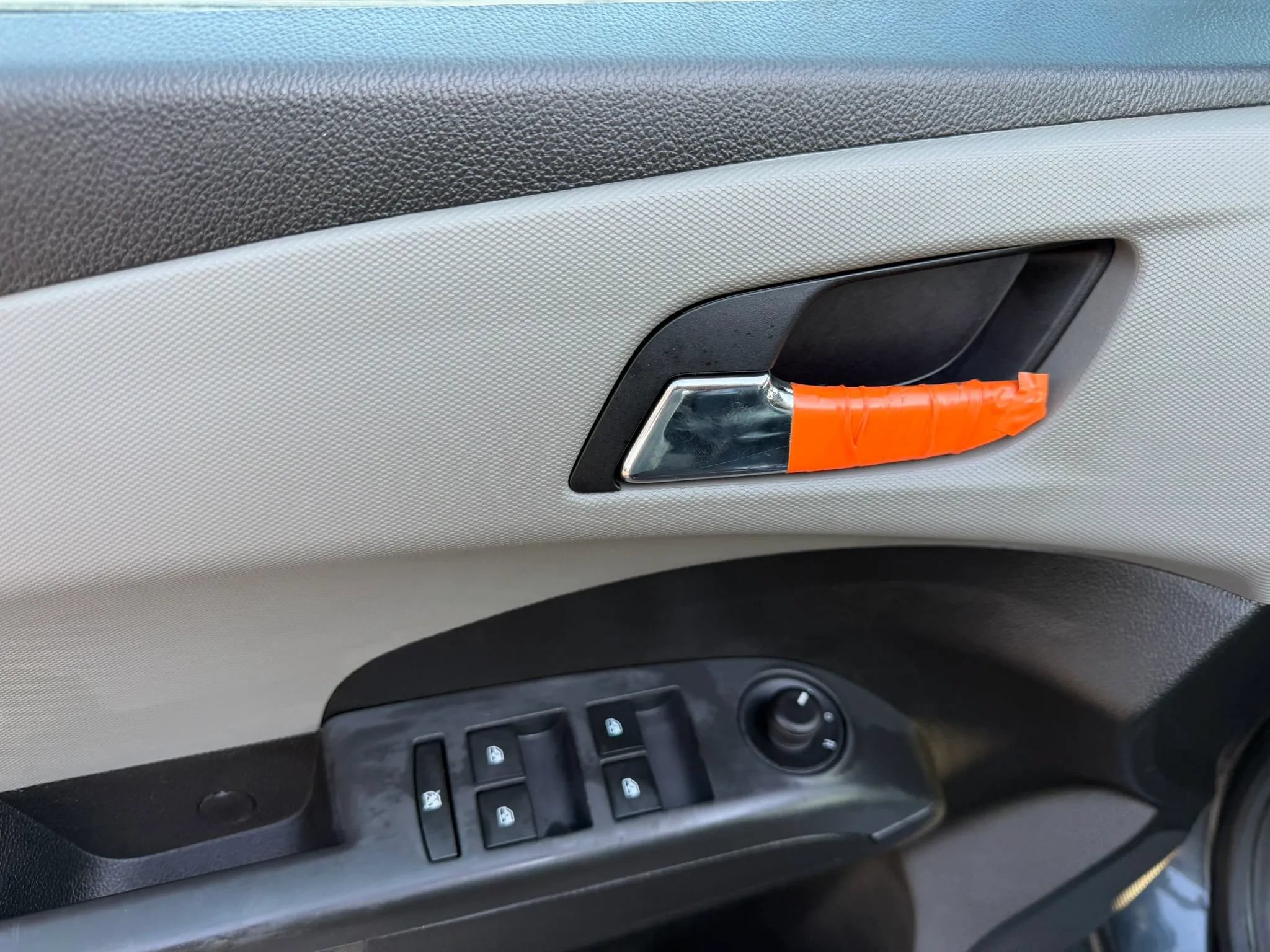 Used 2013 Chevrolet Sonic LT FWD image 13